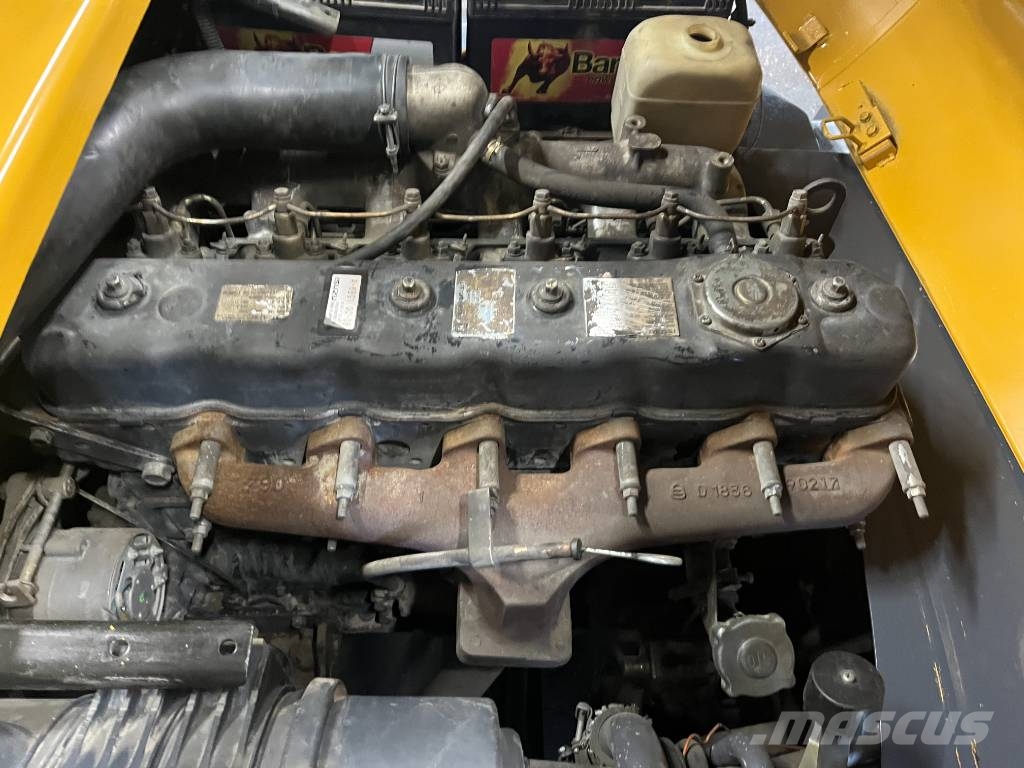TCM FD40-T8 V-4023 OB Chariots diesel