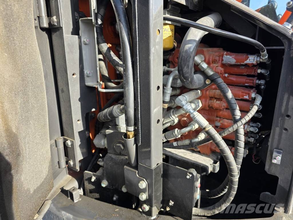 Hitachi ZX 85 US-5 A Середні екскаватори 7т. - 12т.
