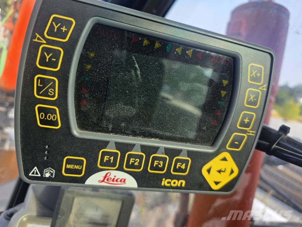 Hitachi ZX 85 US-5 A Середні екскаватори 7т. - 12т.