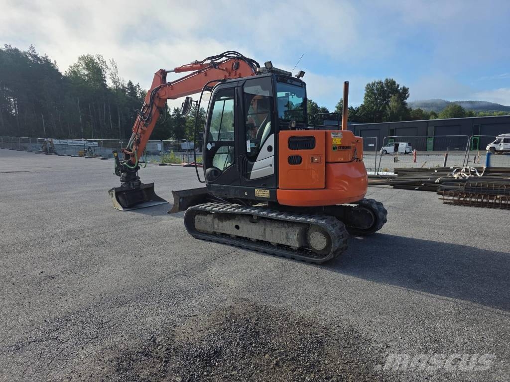 Hitachi ZX 85 US-5 A Середні екскаватори 7т. - 12т.