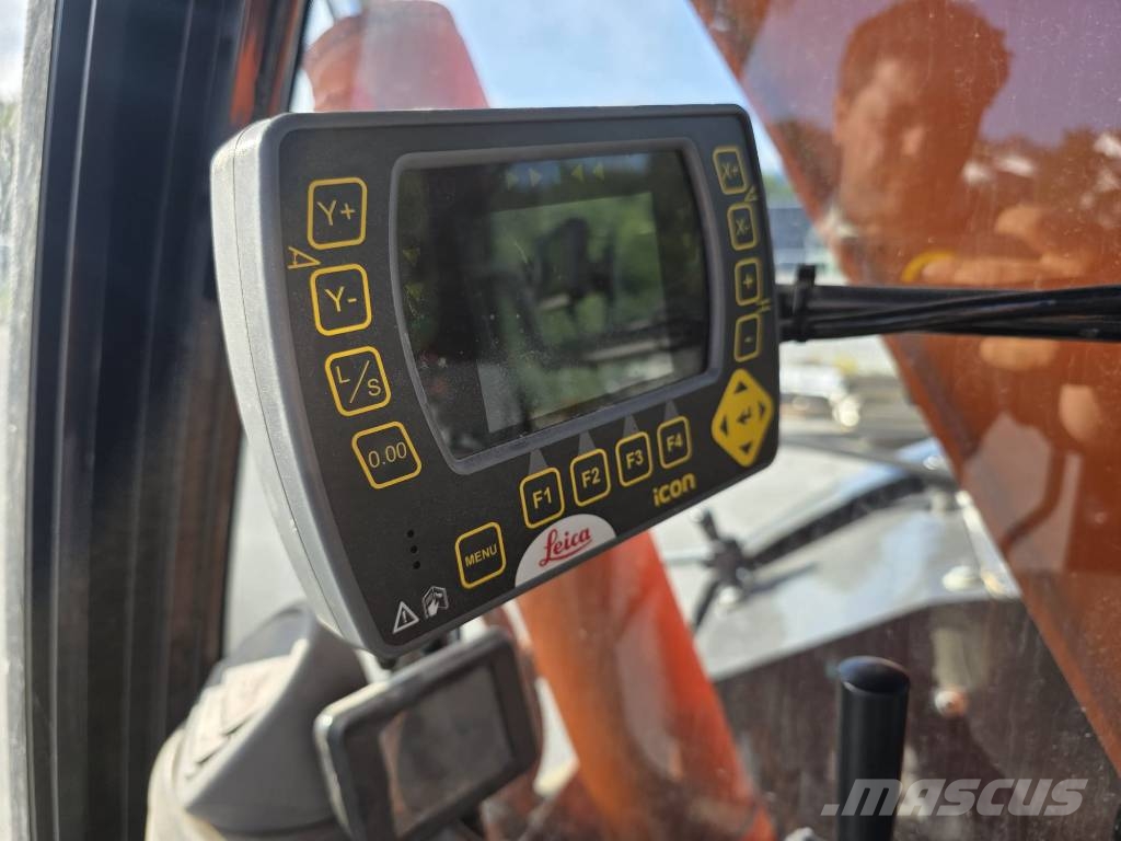 Hitachi ZX 85 US-5 A Середні екскаватори 7т. - 12т.