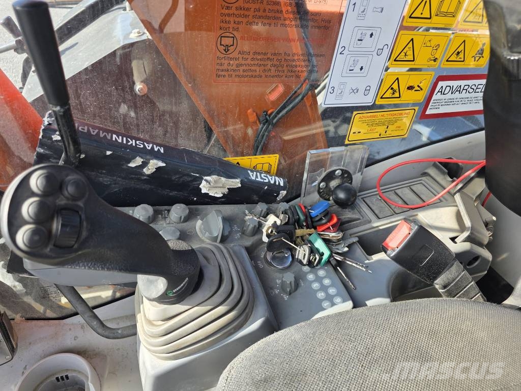 Hitachi ZX 85 US-5 A Середні екскаватори 7т. - 12т.
