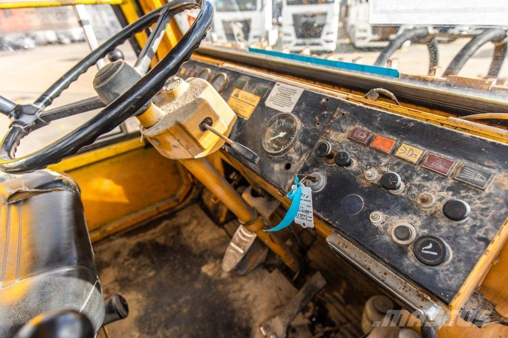 Hanomag 44C Pyöräkuormaajat