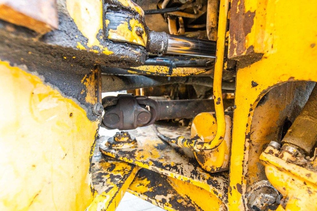 Hanomag 44C Iekrāvēji uz riteņiem
