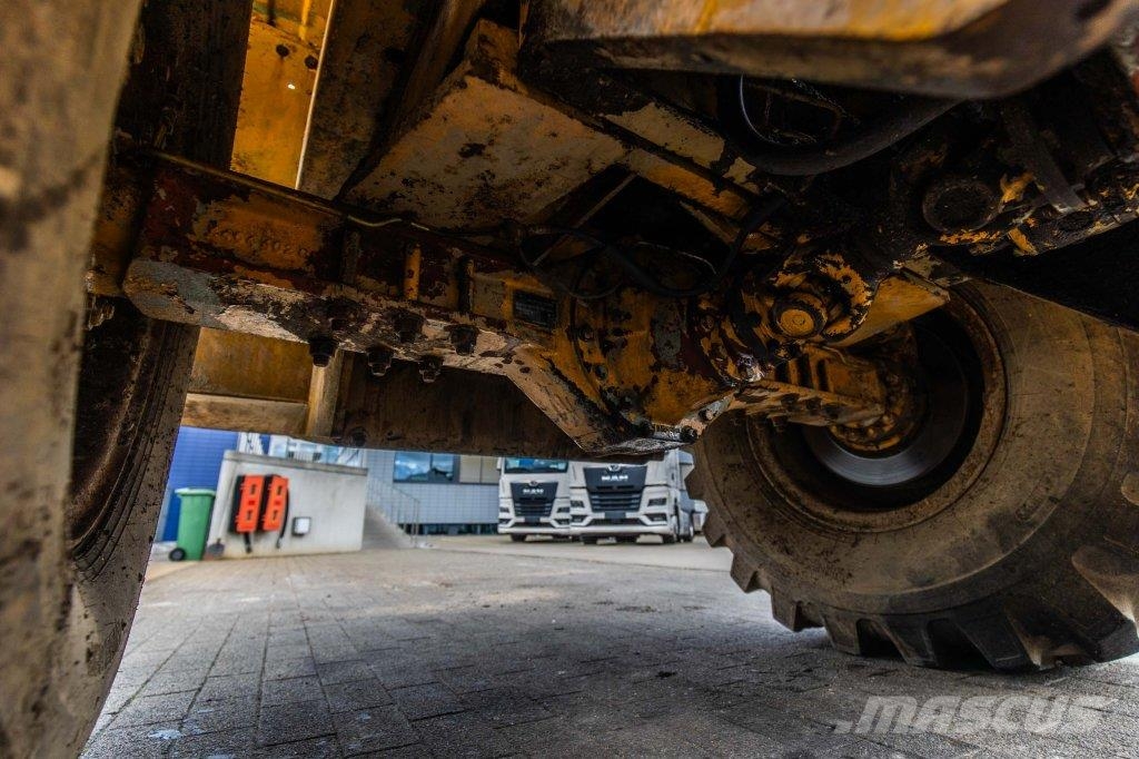 Hanomag 44C Iekrāvēji uz riteņiem