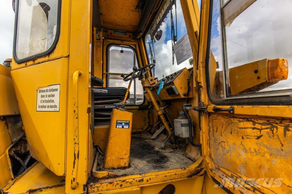 Hanomag 44C Pyöräkuormaajat