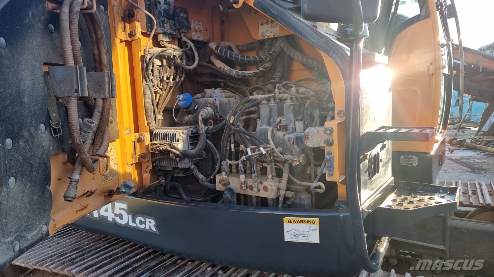Hyundai HX 145 LCR Bageri guseničari