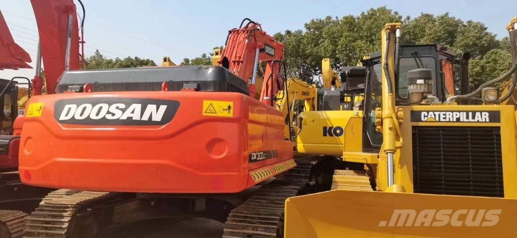 Doosan 300-7 Pásové rýpadlá