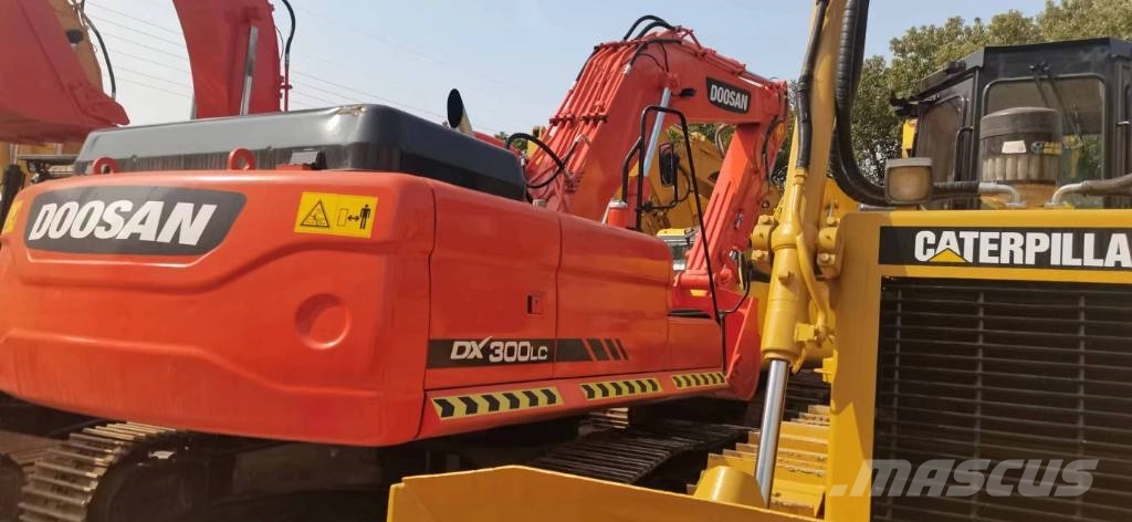 Doosan 300-7 Pásové rýpadlá