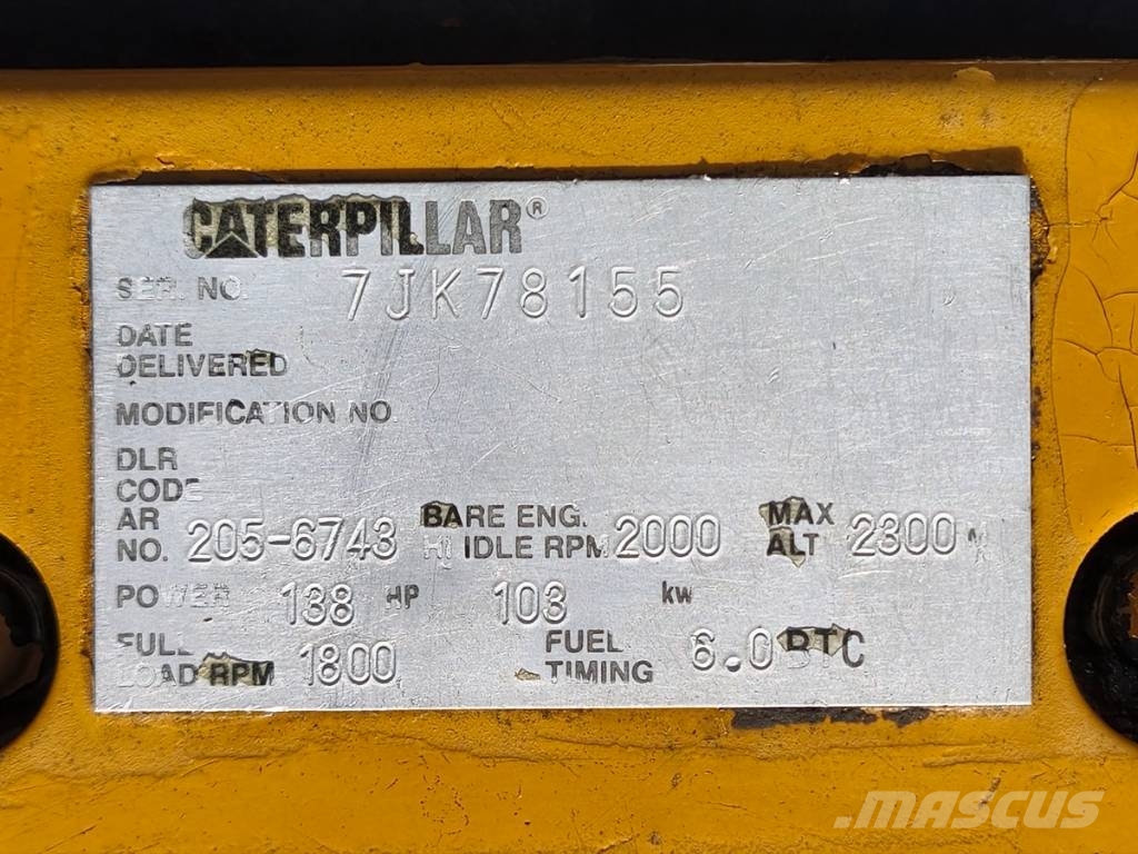 CAT 320 C LN حفارات زحافة