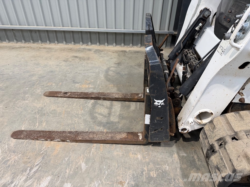 Bobcat T 770 Lietoti riteņu kompaktiekrāvēji