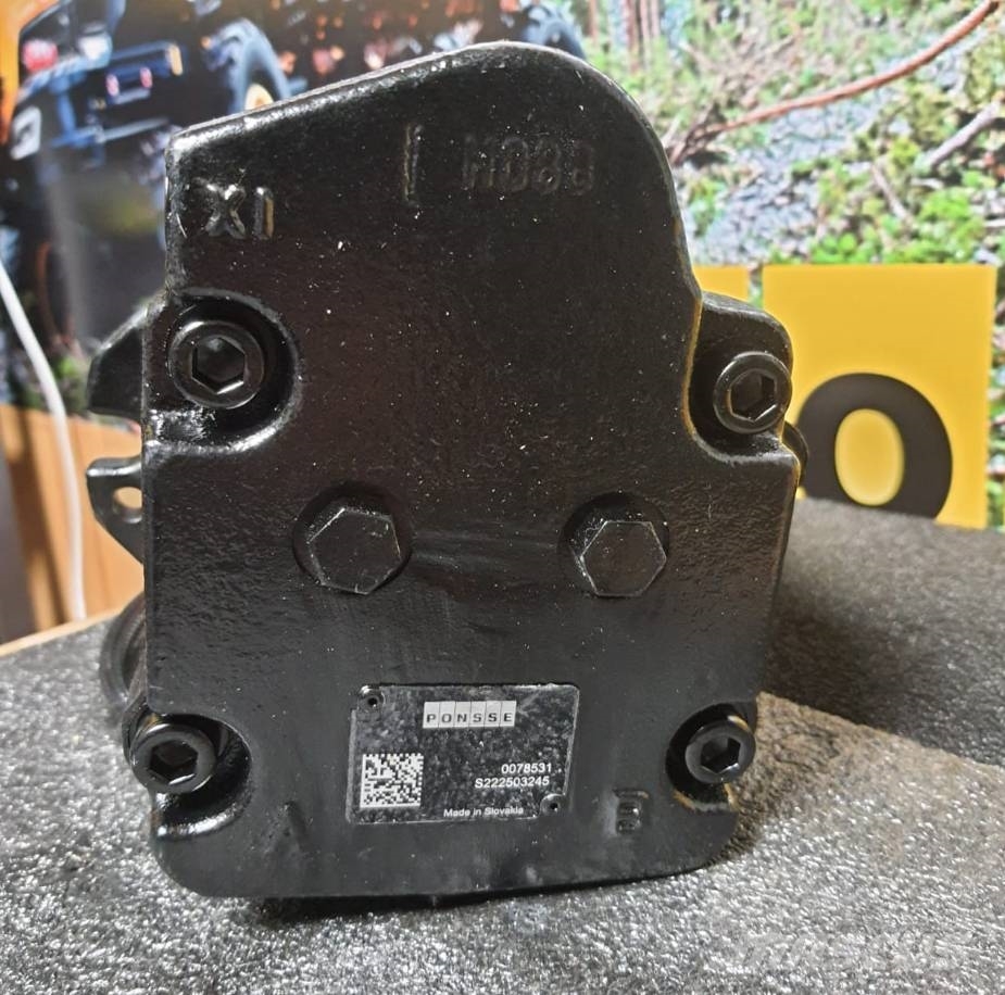 Ponsse Ponsse feller motor 0078531 TMT 400 hydraulic pump Хидравлични