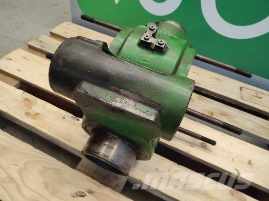 John Deere 3220 (10122003) case attack Transmisiones