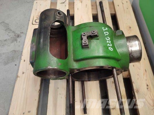 John Deere 3220 (10122003) case attack Transmisiones