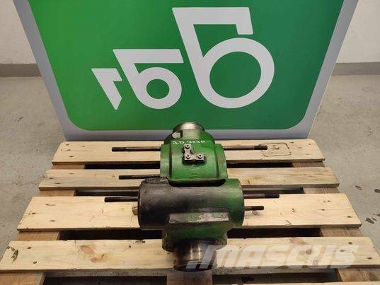 John Deere 3220 (10122003) case attack Transmisiones