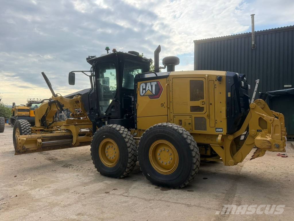 CAT 140 AWD Graders