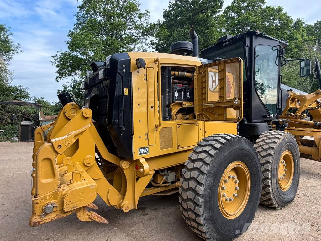 CAT 140 AWD Graders