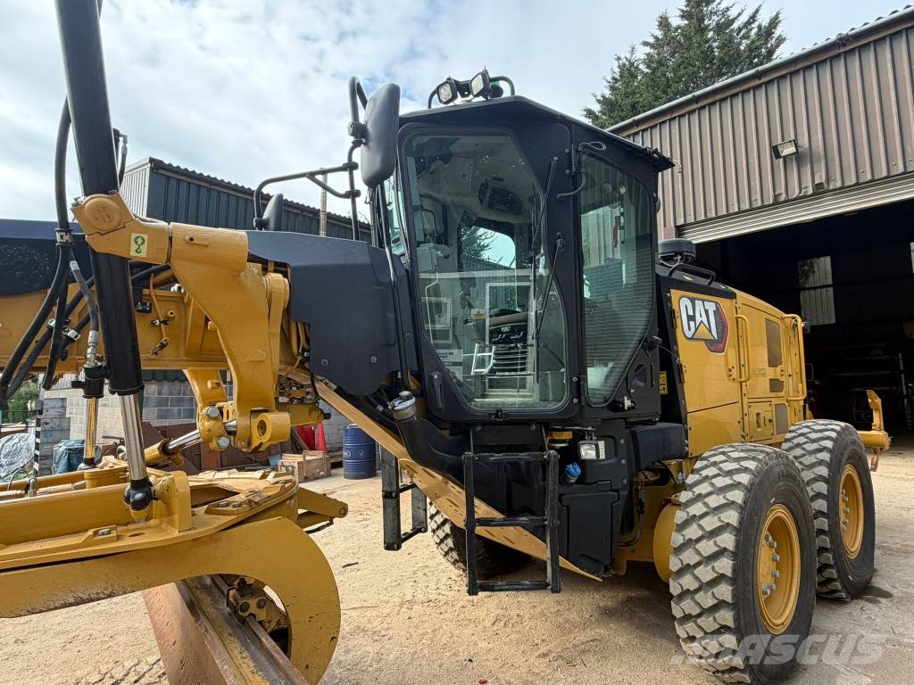 CAT 140 AWD Graders