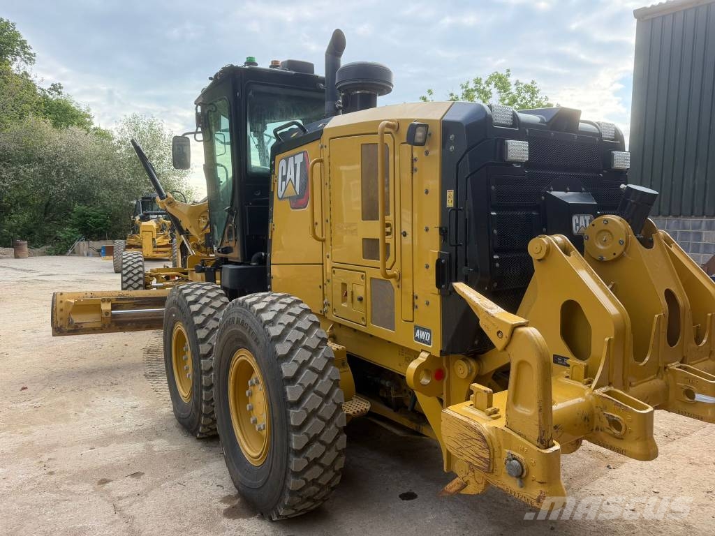 CAT 140 AWD Graders