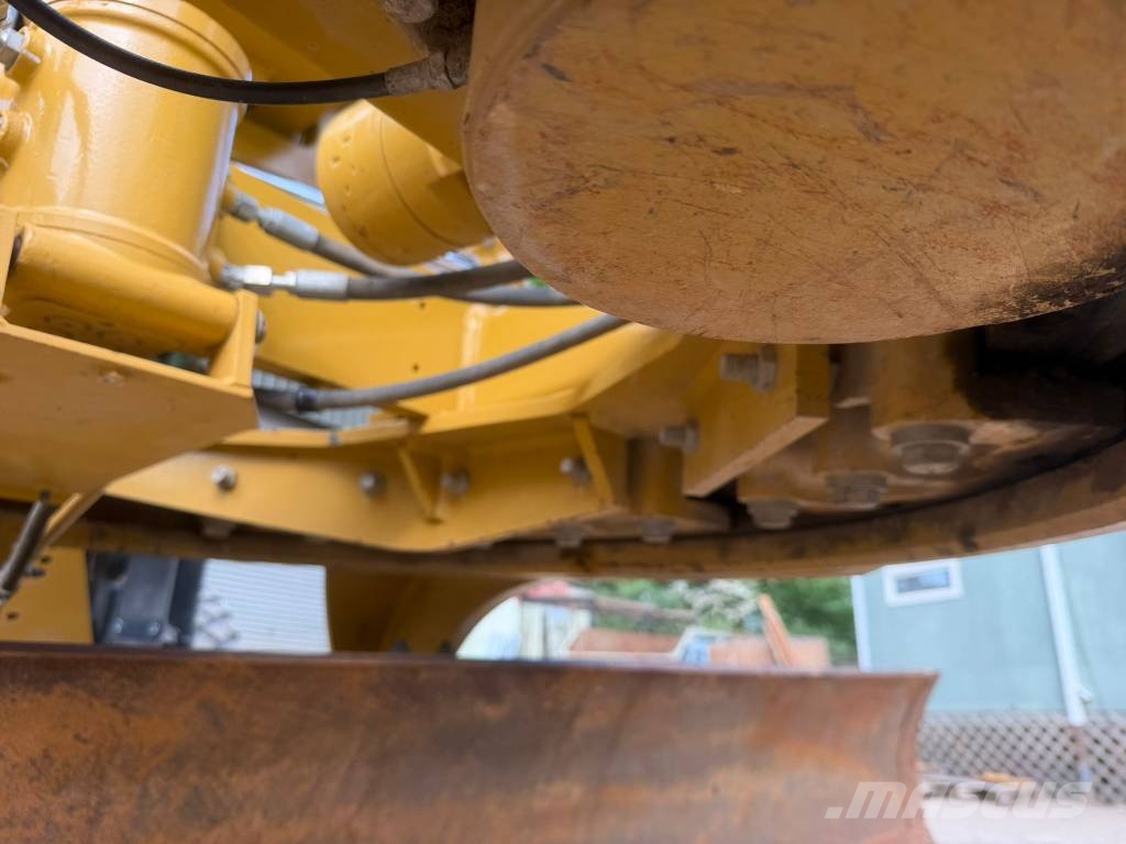CAT 140 AWD Graders