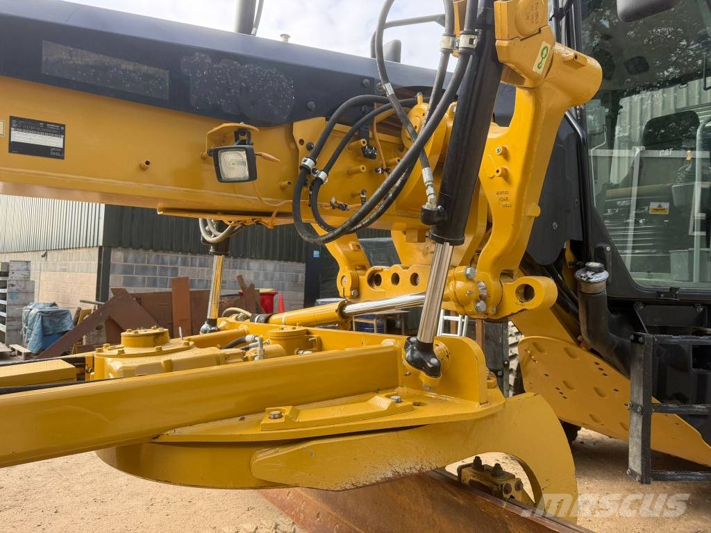 CAT 140 AWD Graders
