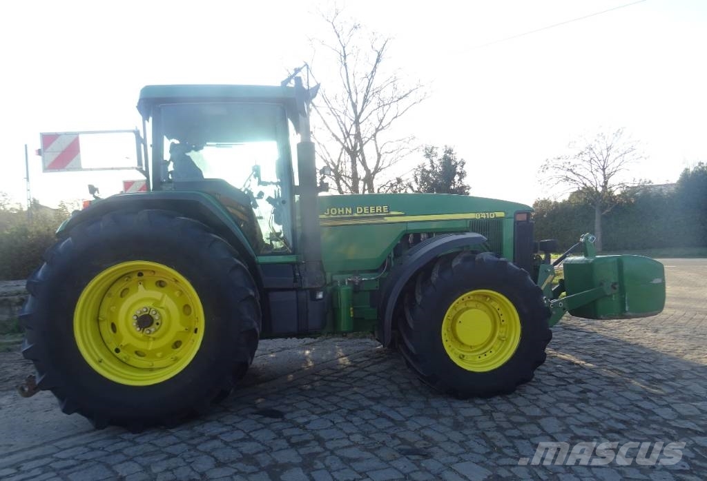 John Deere 8410 Traktori