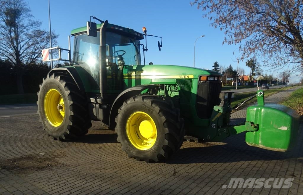 John Deere 8410 Traktori