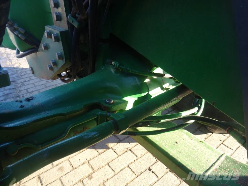 John Deere 8410 Traktori