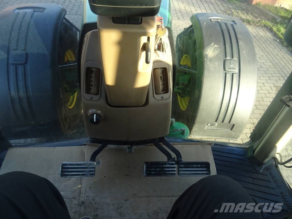 John Deere 8410 Traktori