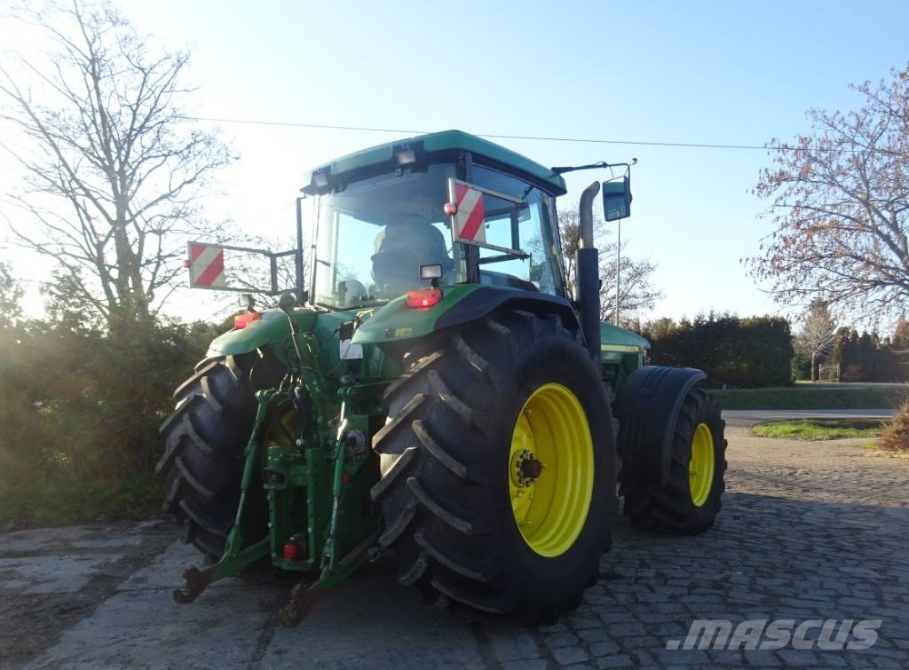 John Deere 8410 Traktori