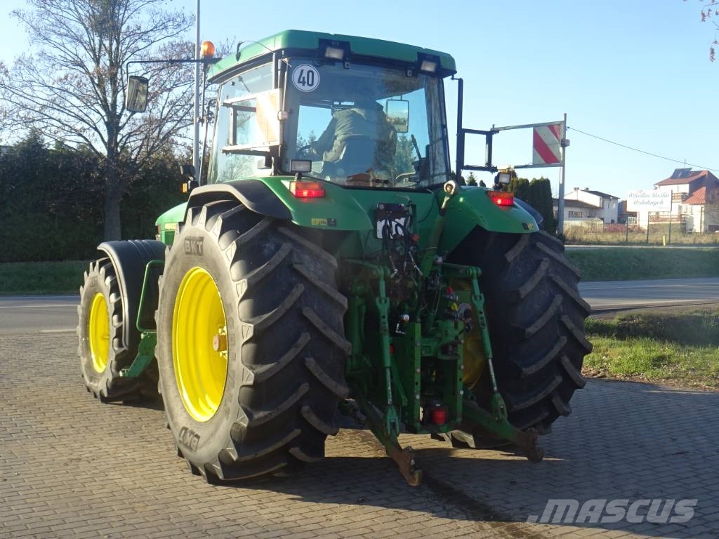 John Deere 8410 Traktori