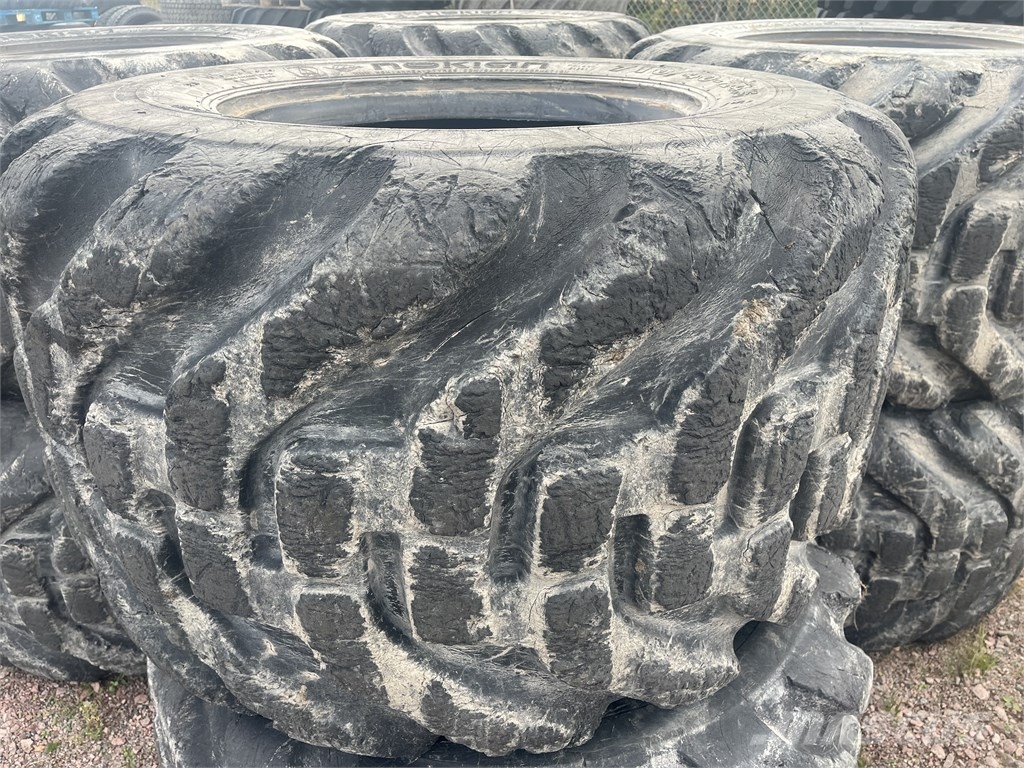 Nokian Skogmaskinsdäck 710/40*24,5 Reifen