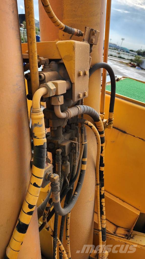 Kato KA 1200 全路面起重機/吊車