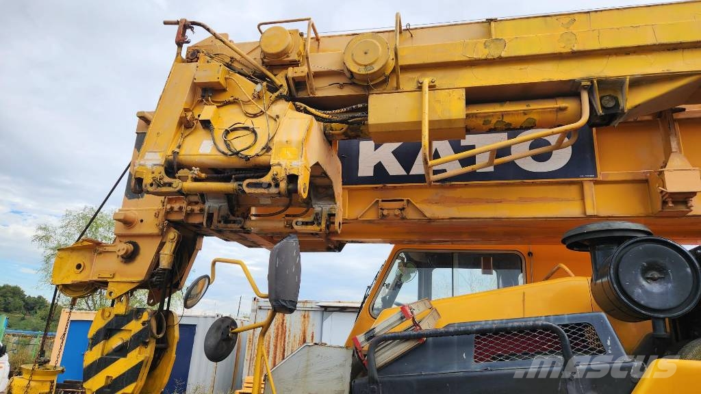 Kato KA 1200 全路面起重機/吊車