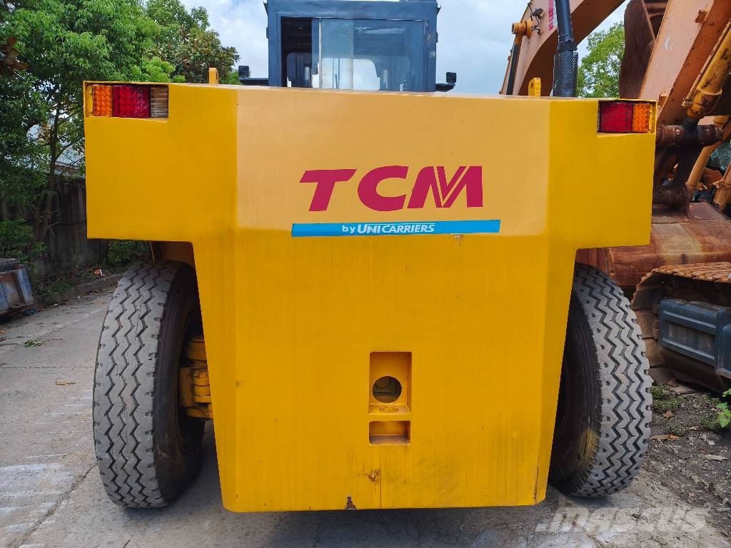 TCM FD 200 Teleskopski viličarji