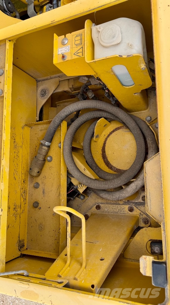 Komatsu PC 210 LC-11 Εκσκαφείς με ερπύστριες