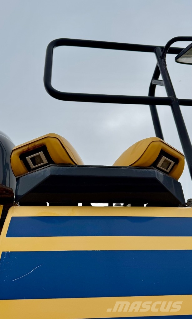 Komatsu PC 210 LC-11 Εκσκαφείς με ερπύστριες