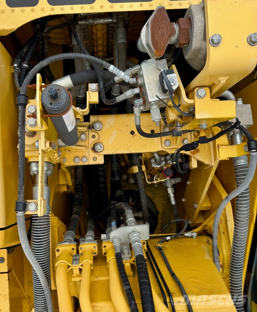 Komatsu PC 210 LC-11 Εκσκαφείς με ερπύστριες