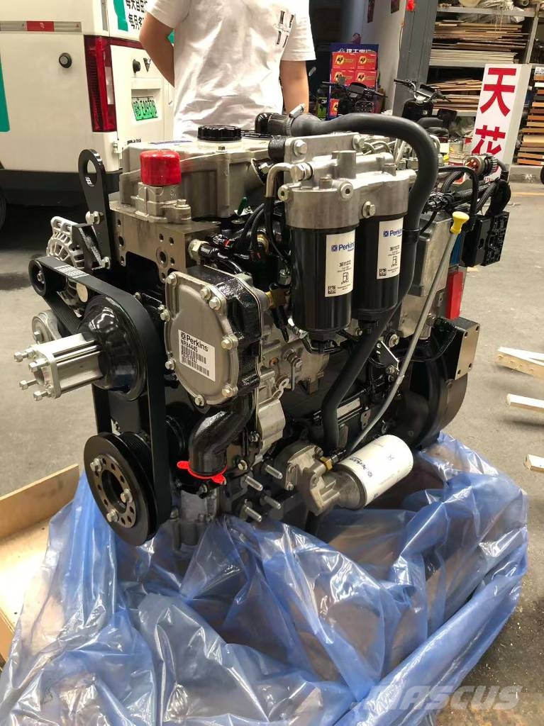 Perkins 1104D-E44T 엔진