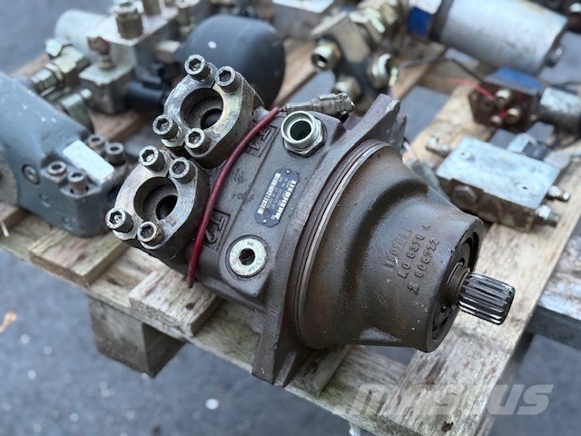 Liebherr R 944 C USED HYDRAULIC PARTS COMPLET Hydraulik