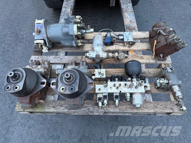 Liebherr R 944 C USED HYDRAULIC PARTS COMPLET Hydraulik