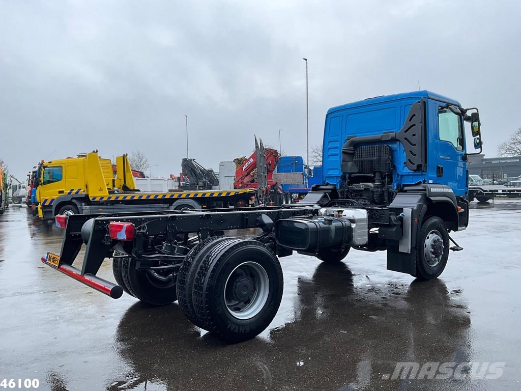 MAN TGM 18.250 4x4 Euro 6 Full Steel Manual Just 3.979 Chassis Caminhões Cabine