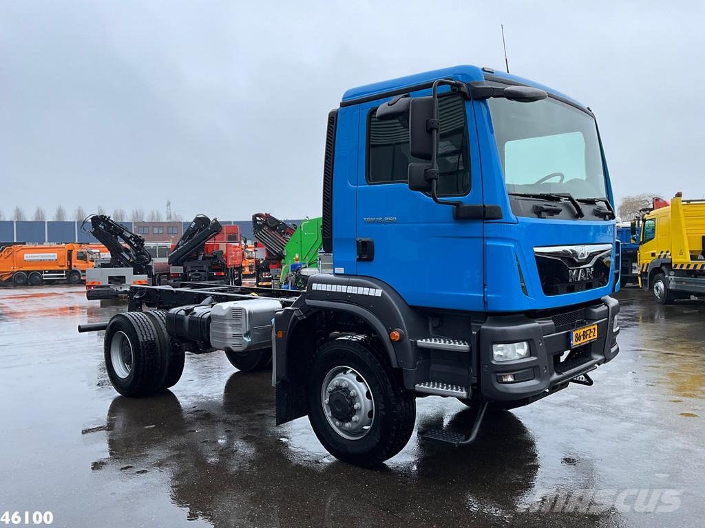 MAN TGM 18.250 4x4 Euro 6 Full Steel Manual Just 3.979 Chassis Caminhões Cabine