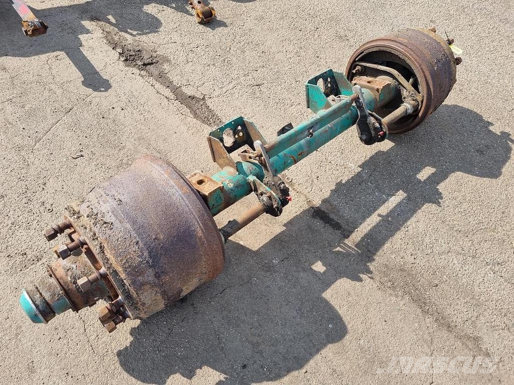 SAF TRAILER AXLE DRUM BRAKES DOUBLE TYRES. محور العجلة