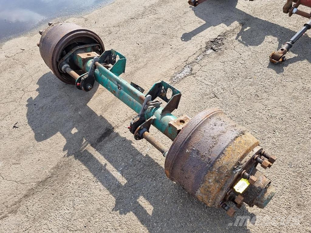 SAF TRAILER AXLE DRUM BRAKES DOUBLE TYRES. محور العجلة