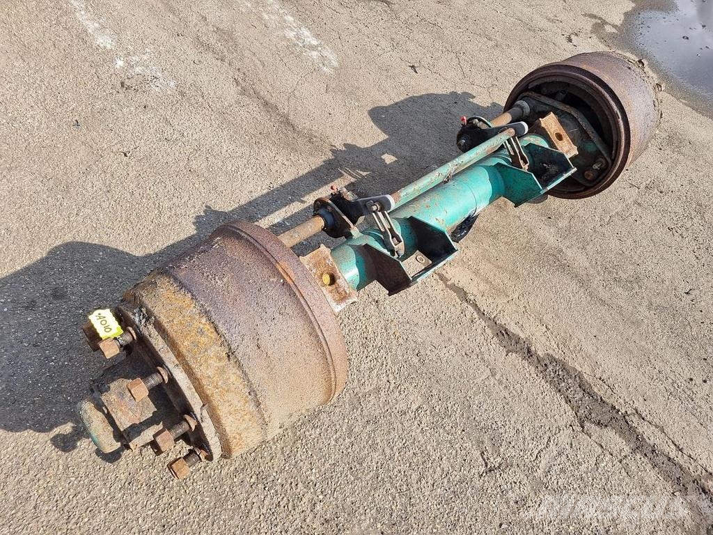 SAF TRAILER AXLE DRUM BRAKES DOUBLE TYRES. محور العجلة