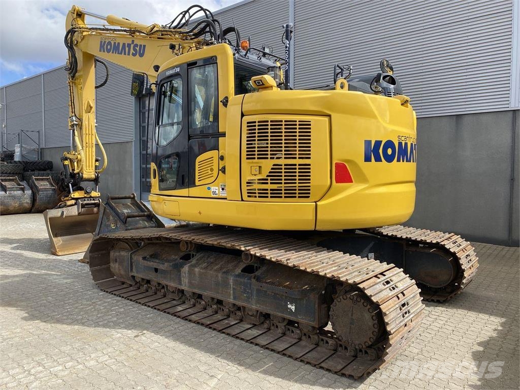 Komatsu PC228USLC-11 Roomikekskavaatorid