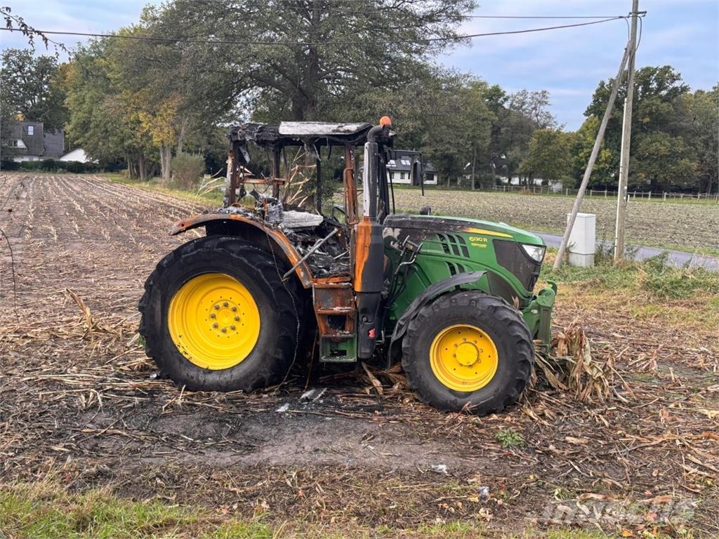 John Deere 6130R BRANDSCHADEN zur Teileverwertung Traktorok