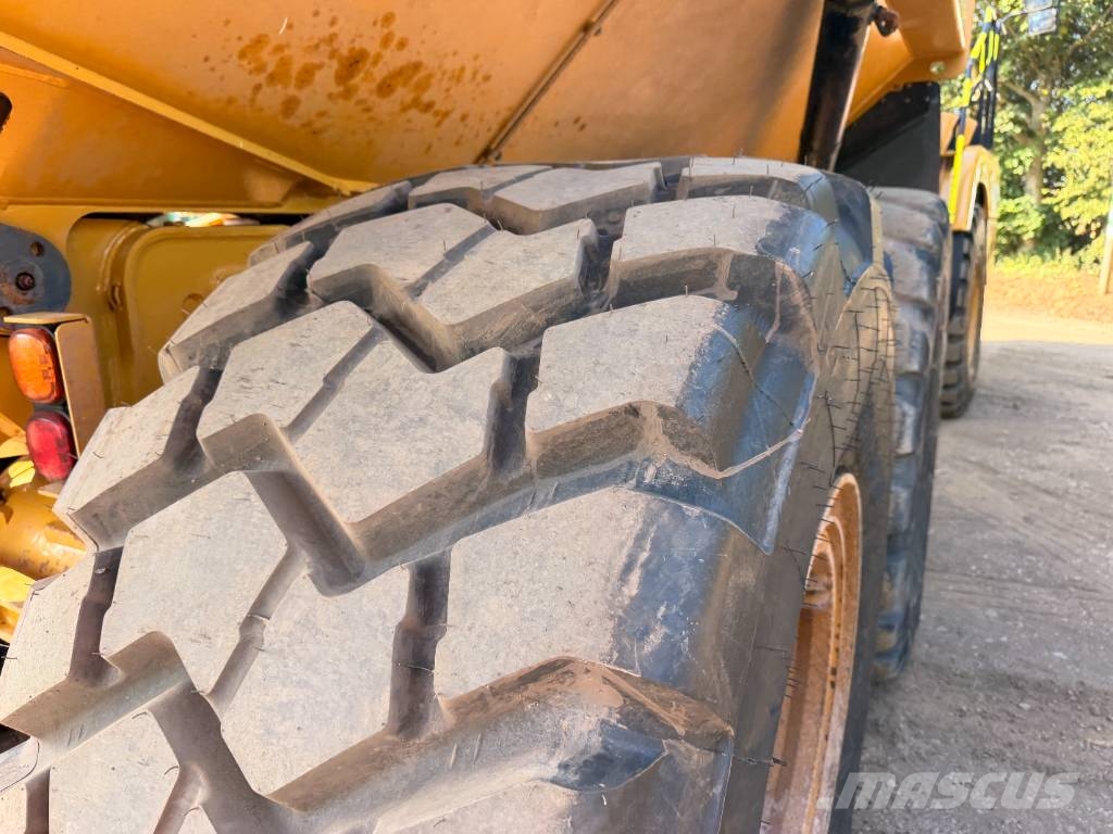 CAT 730 C 30 TON ADT Csuklósdömperek