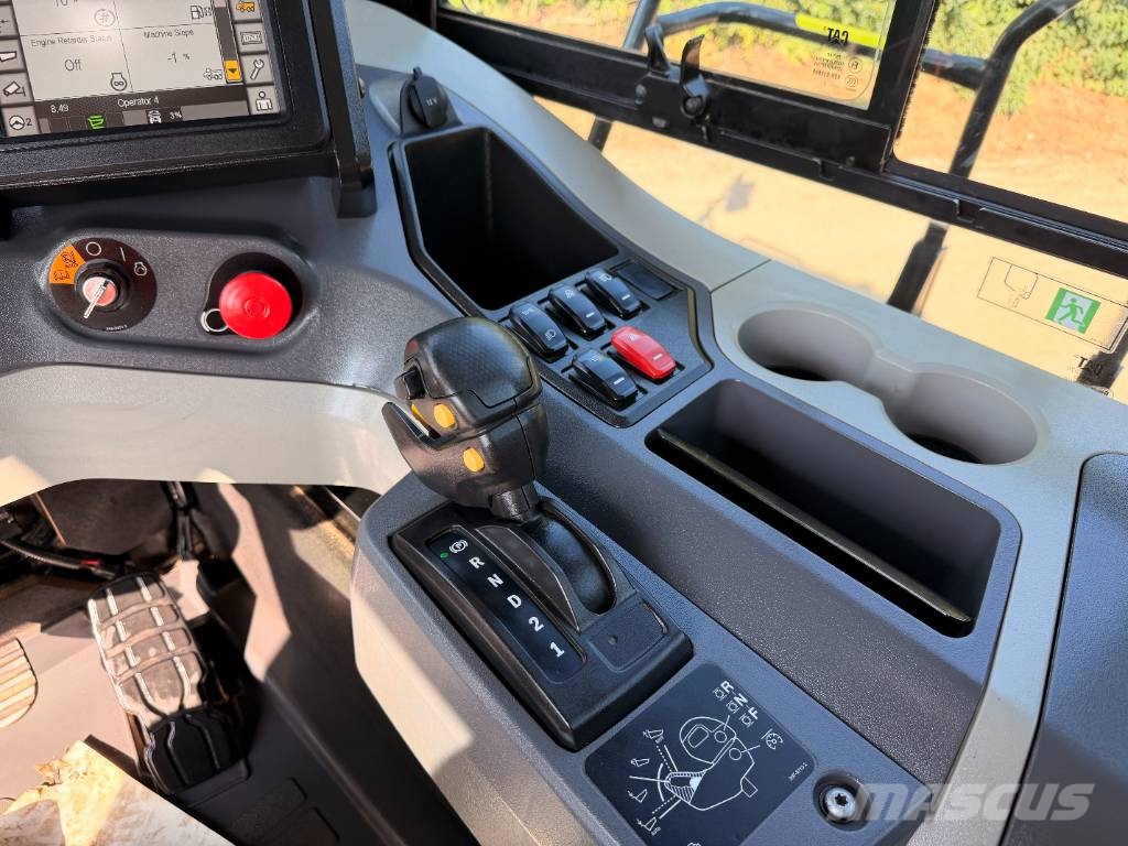 CAT 730 C 30 TON ADT Csuklósdömperek